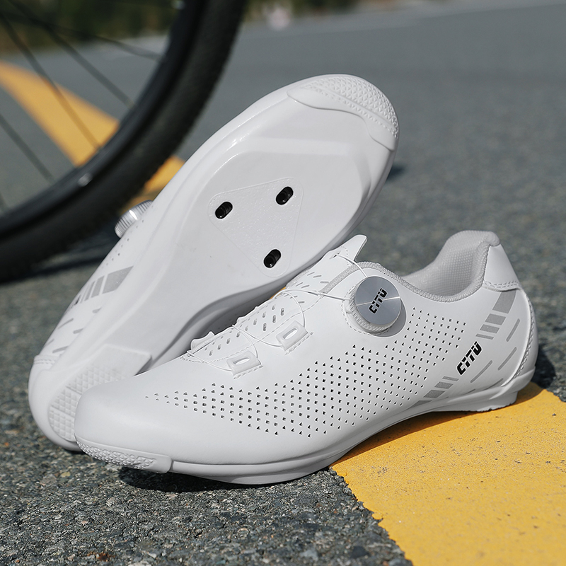 Clipless Mtb Shoes - รองเท้าปั่นจักรยานฤดูร้อนสำหรับผู้ชายและผู้หญิง รองเท้าจักรยานถนนและจักรยานเสือภูเขา ระบายอากาศได้ดี ระบบปรับสายคู่ ไม่มีคลิปล็อก พื้นยางกันลื่น
