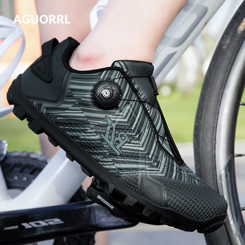 Clipless Mtb Shoes - รองเท้าปั่นจักรยานแบบมืออาชีพ รองเท้าปั่นจักรยานแบบไม่มีคลิป น้ำหนักเบา กันลื่น ทนทานต่อการสึกหรอ รองเท้าสำหรับแข่งจักรยาน