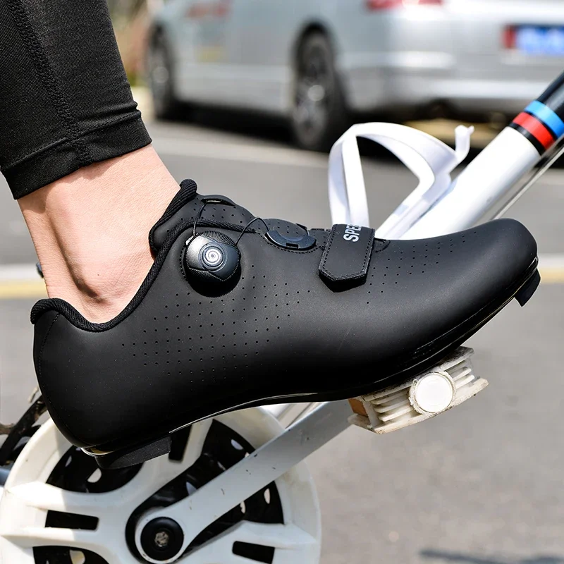 รองเท้าสนีกเกอร์สำหรับผู้ชาย s - Clipless Mtb Shoes บทวิจารณ์และราคา